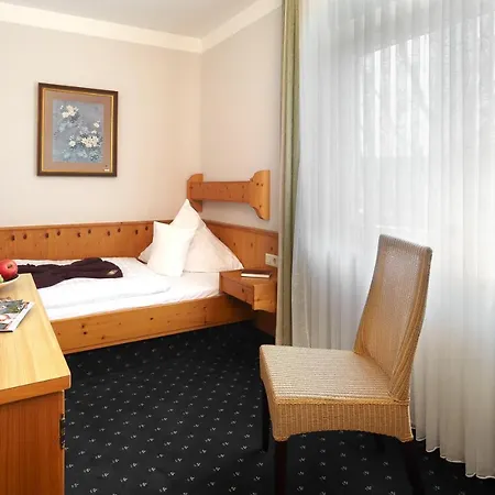 מלון Maravilla Beauty & Spa 4*